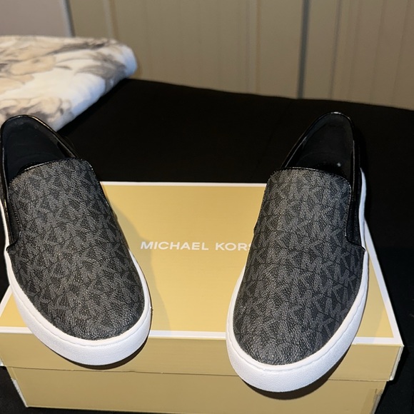 Original price $99 asking for $85. - Picture 2 of 2